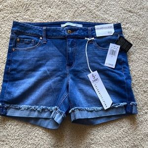 NWT Celebrity Pink 5” Denim Shorts..